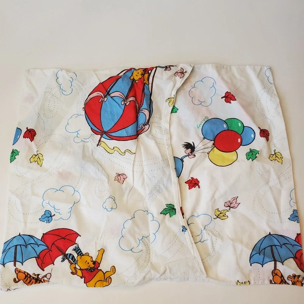 Winnie The Pooh Vintage Small Toddler‎ Pillow Case Umbrella Eeyore Balloons